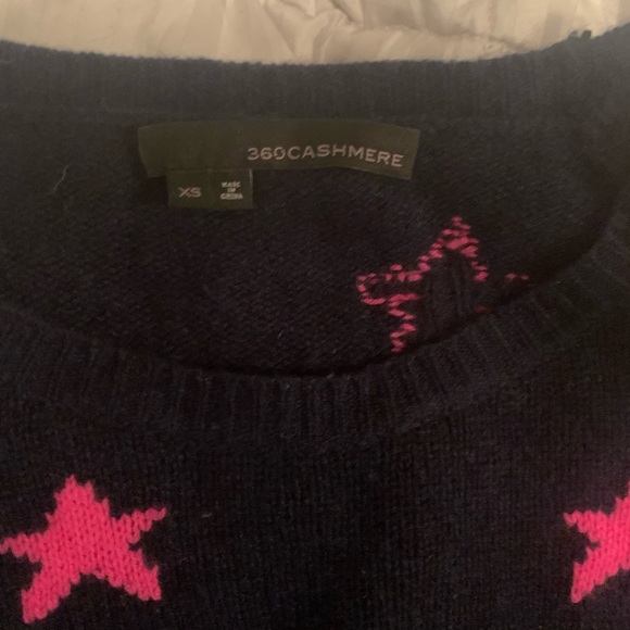 360 Cashmere Sweater - Picture 3 of 3